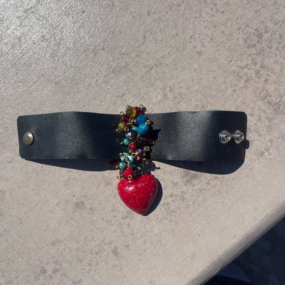 Heart shaped crystal bracelet - Picture 1 of 1